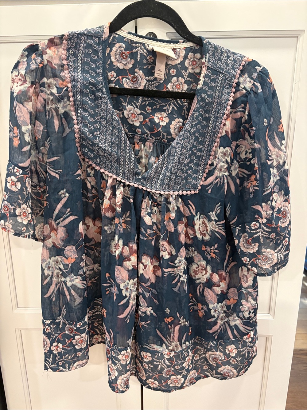 Knox Rose Navy Floral V-Neck Blouse with Pink Accents